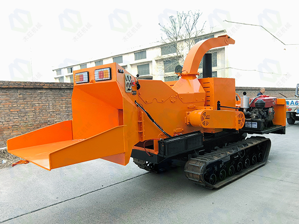 履帶式樹枝粉碎機